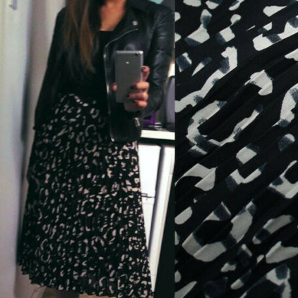 NWT H&M Black Leopard Animal Print Pleated Midi Skirt - Picture 3 of 3
